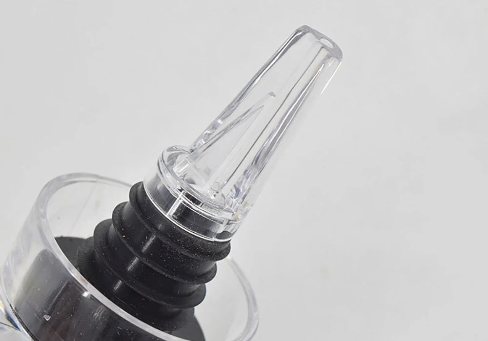 Upors Instant Wine Aerator Pourer – Compact Decanter Attachment for Red & White Wine