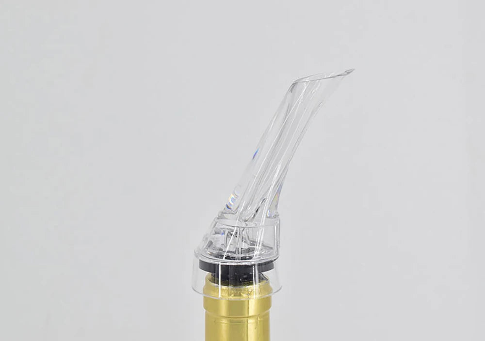 Upors Instant Wine Aerator Pourer – Compact Decanter Attachment for Red & White Wine