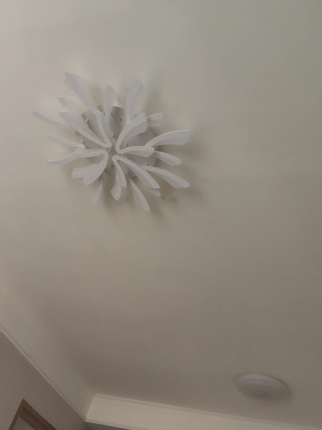 JAYGIY LIGHT Butterfly LED Ceiling Light | Dimmable Remote Control, Modern White