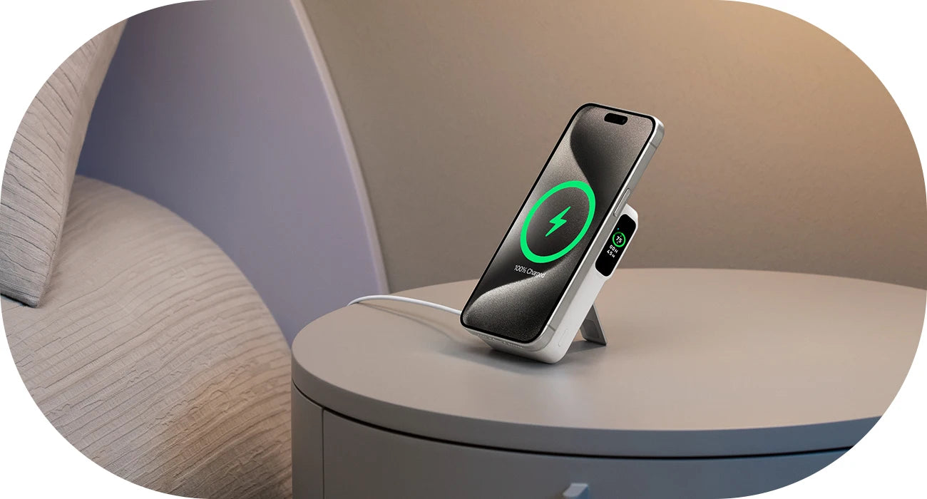 Portable Wireless Power Bank 30W – Two-Way Fast Charge with LED Screen