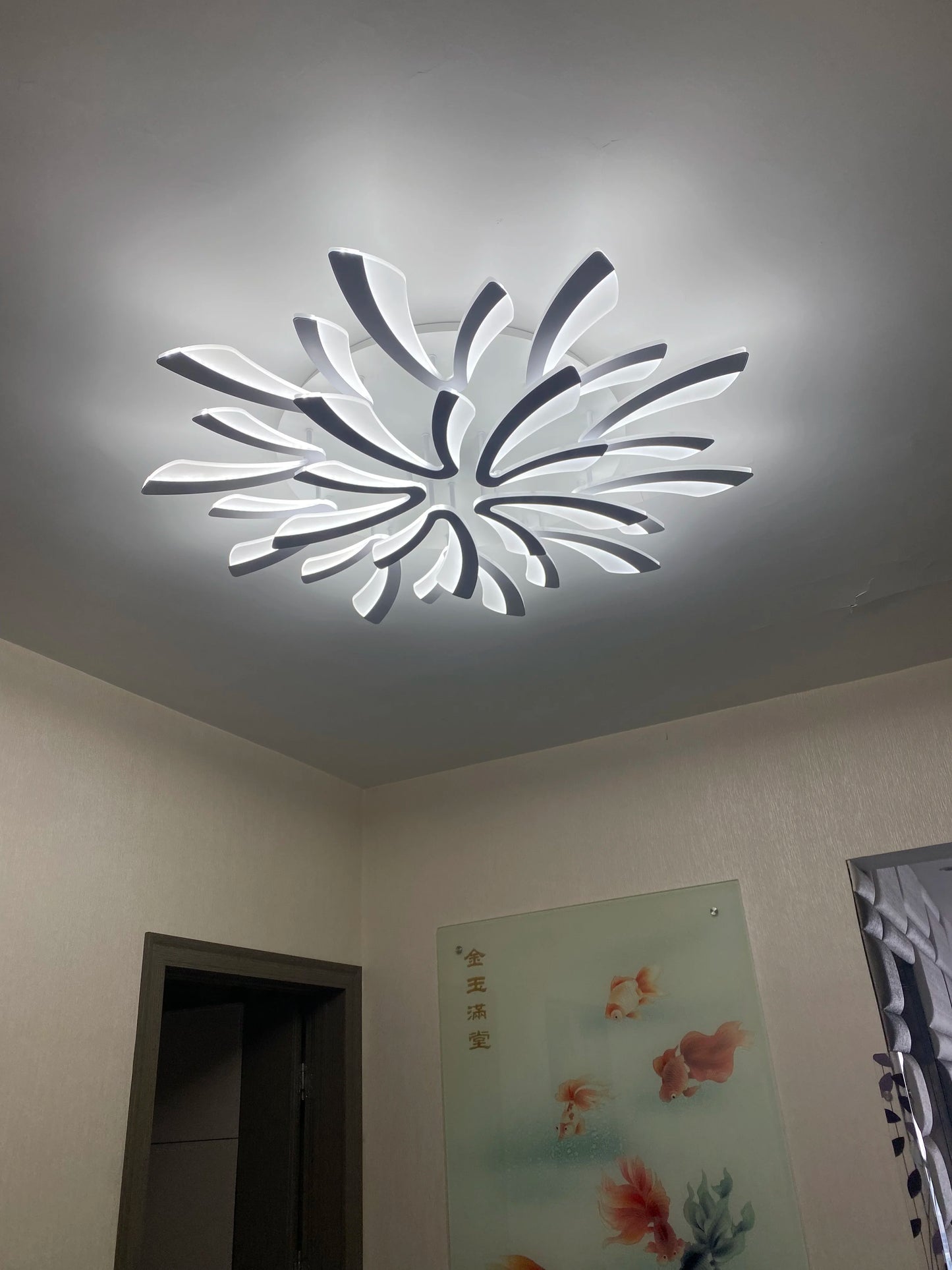 JAYGIY LIGHT Butterfly LED Ceiling Light | Dimmable Remote Control, Modern White