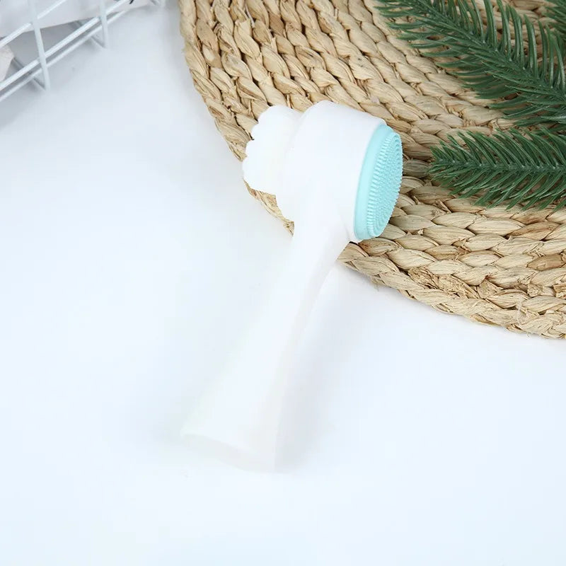 Manual Facial Cleansing Brush – Portable Non-Electric Face Cleaning Skincare Tool