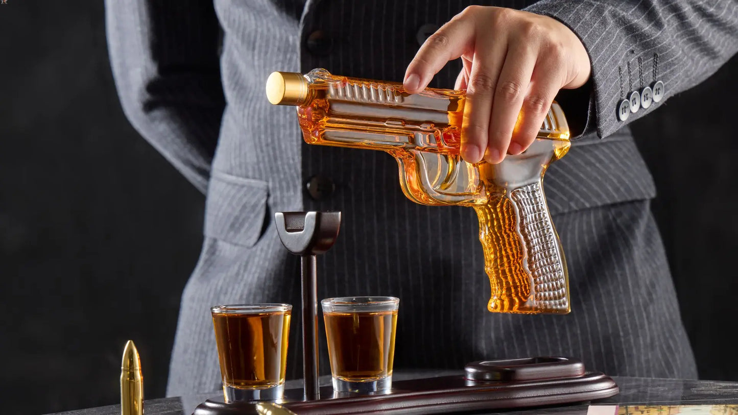 Buyyes Gun Shaped Whiskey Decanter – Handmade Lead-Free Glass Bar Display Gift